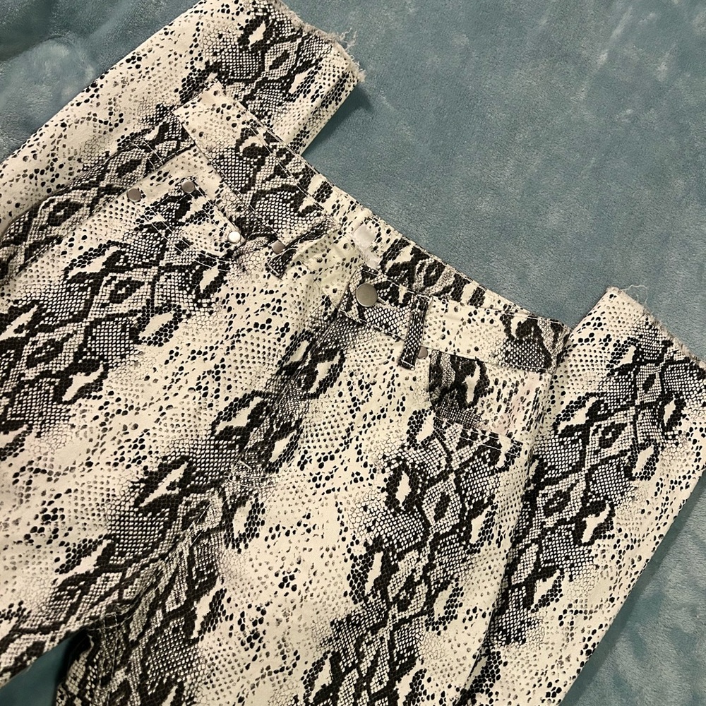 Zara Black and White Snake Print Pants